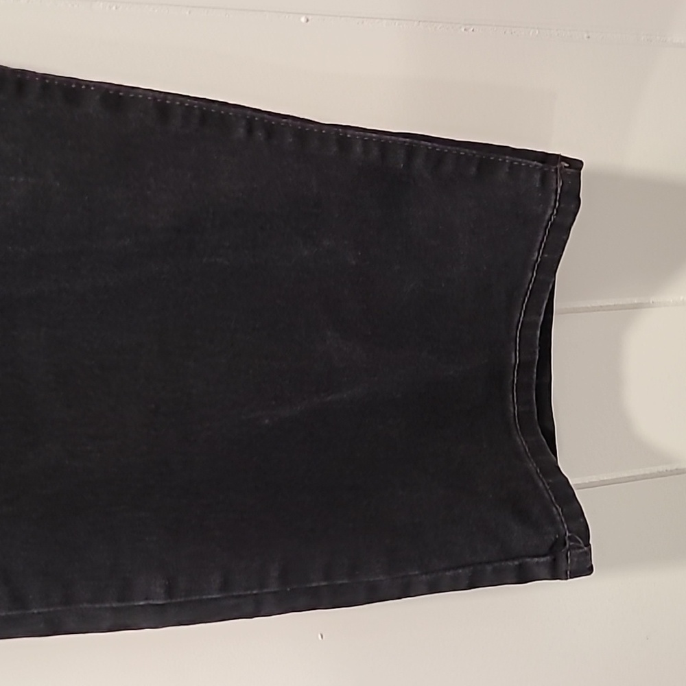 SALE!! Bandolino Jeans - Picture 4 of 11